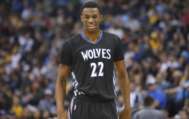 这是不是上海海港夺冠难度最大的一次？3分钟复盘夺冠之路（上海海港这一冠有多难？3分钟复盘登顶之路）