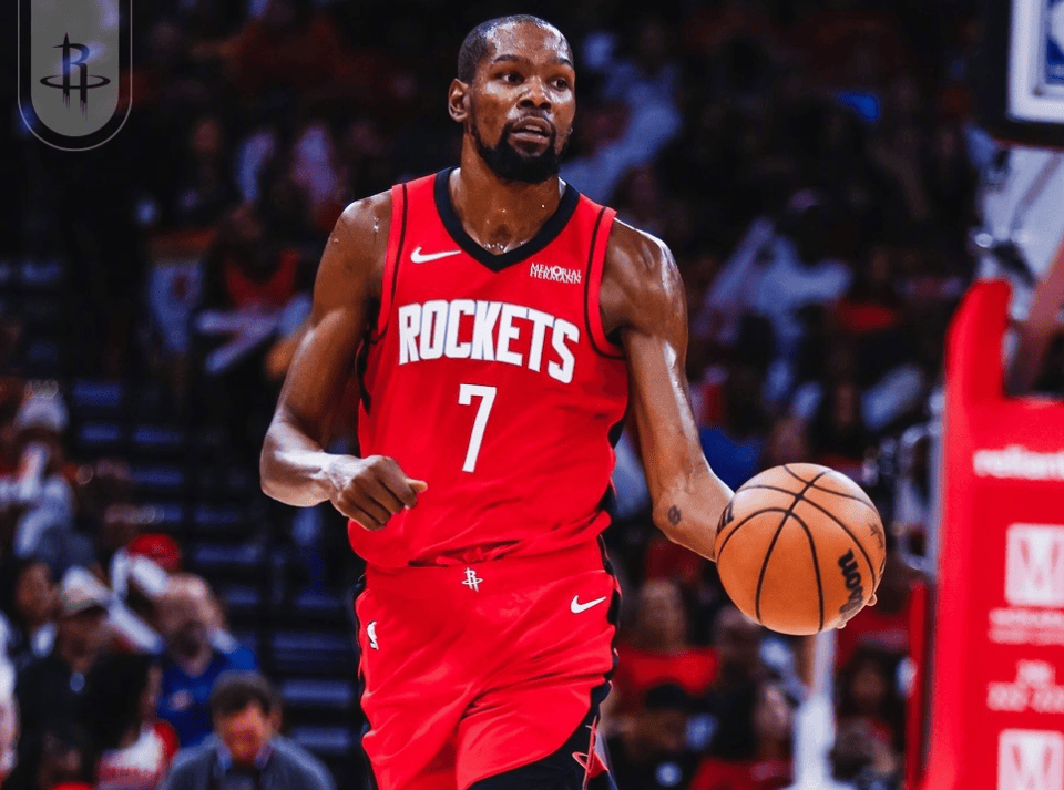 CBA球员伤病更新及赛季影响（CBA伤情速递与赛季走势解读）