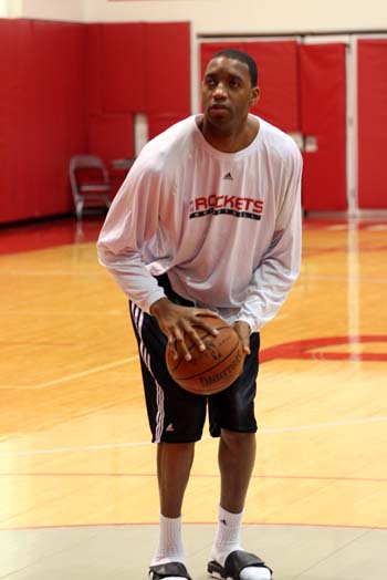 场均轰26+10！中国女篮又一15岁1米90新星蹿升：未来搭档韩旭？（场均26分10板！中国女篮又现15岁1米90新星崛起，未来有望搭档韩旭？）