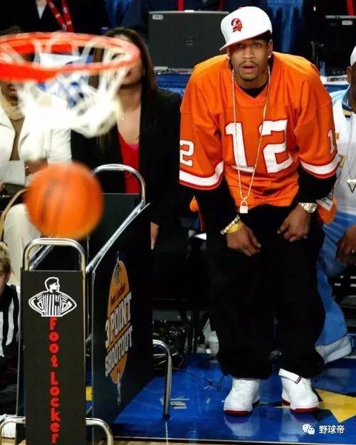 欧冠精彩进球回顾：梅西助攻集锦,（欧冠经典进球盘点：梅西助攻高光瞬间）